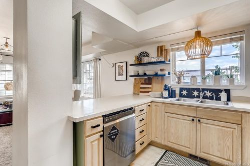 773 Locust St, Denver CO 80207-3942 exterior