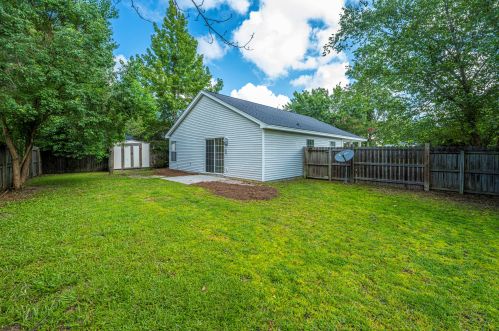 256 Two Pond Loop, Ladson SC  29456-6918 exterior
