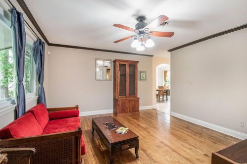 1093 De Leon Dr, Clarkston, GA 30021-1036