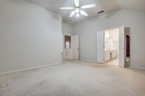 1724 Alpine Dr, Carrollton TX 75007-3740 exterior