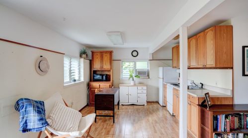 3077 Woolsey Pl, Honolulu HI  96822-1569 exterior