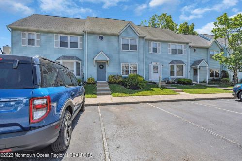 18 Shilling Way, Jackson Twp, NJ 08527-2247