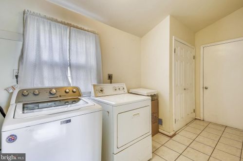 14100 Cricket Ln, Silver Spring MD 20904-5918 exterior