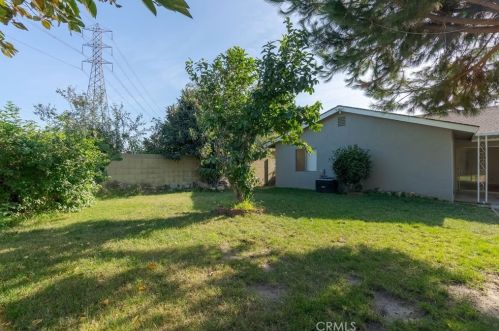 1641 Carnelian St, Anaheim CA  92802-2416 exterior