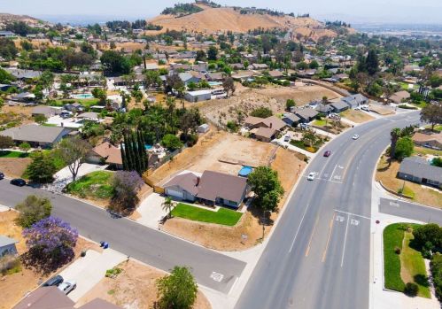 7548 Sundance Dr, Riverside CA  92509-5420 exterior