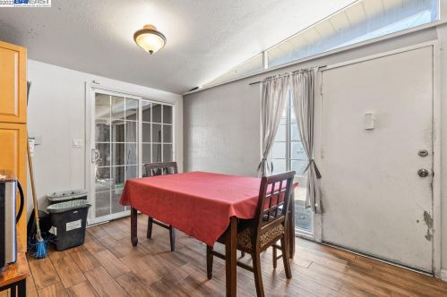 27841 Biscayne Ave, Hayward, CA 94544-5060