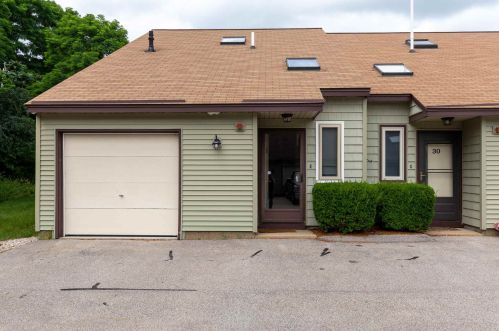 32 Tideview Dr, Dover, NH 03820-4578
