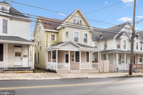 346 Pine St, Harrisburg, PA 17113-2349