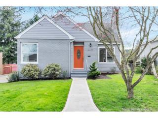 4420 78th Ave, Portland, OR 97218-3932