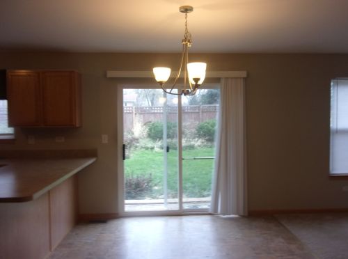 24506 Lakewoods Ln, Joliet, IL 60404-0676