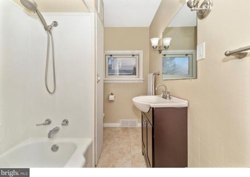 6819 Vale Summit Ln, Middletown MD  21769-6637 exterior