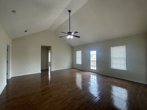 207 Bruiser Cir, Statesboro, GA 30458-7239