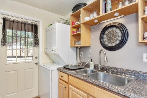 1242 Del Mar Pkwy, Denver CO 80010-3352 exterior