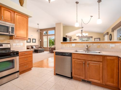 1088 Birchwood Dr, Pingree Grove IL  60140-9107 exterior