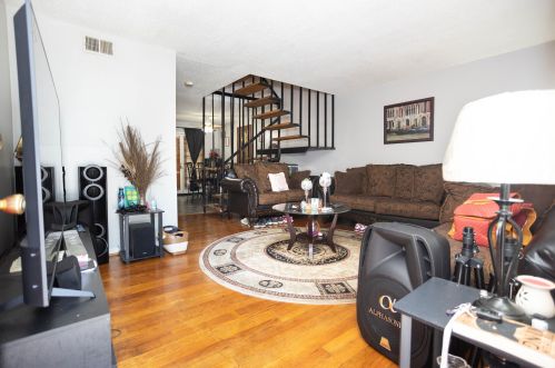 3882 Parklane Dr, Clarkston, GA 30021-2404