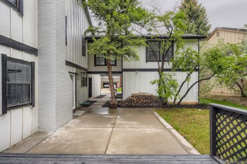 8526 Mineral Cir, Englewood CO 80112-2748 exterior