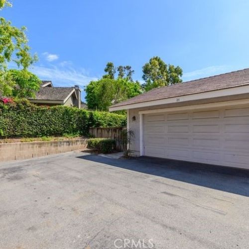 24 Yale Ave, Irvine CA  exterior