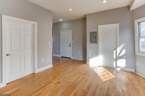 399 Riv St, Paterson NJ 07502-1012 exterior