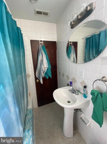 1711 13 St, Philadelphia PA  19148-1512 exterior