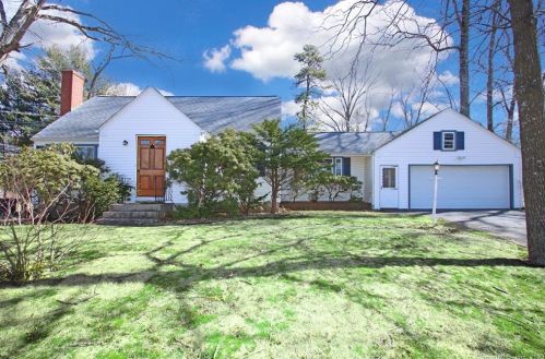 15 Berkshire Dr, Farmington, CT 06032-2505