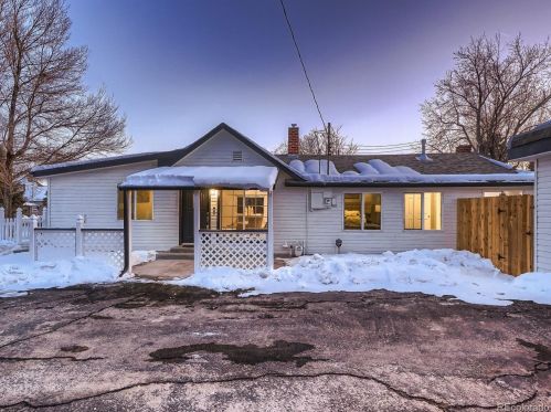 2401 Estes St, Denver CO  80215-1719 exterior