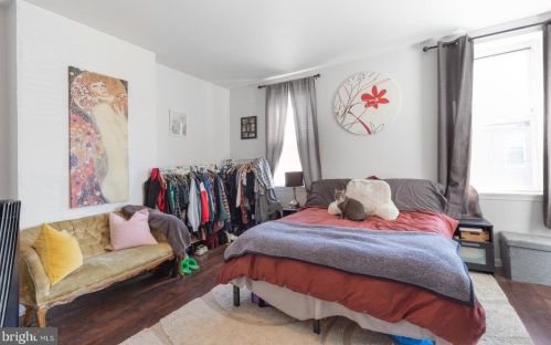 1138 19 St, Philadelphia PA  19146-2936 exterior