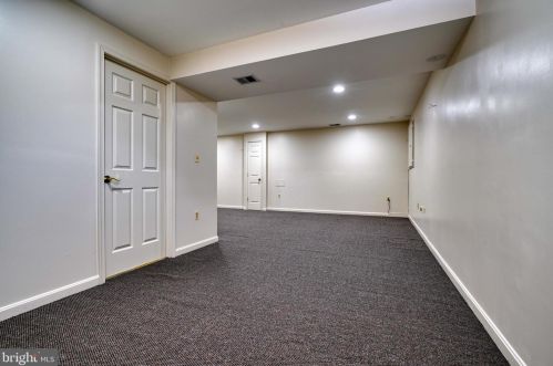 1609 Mithering Ln, Silver Spring MD 20905-7045 exterior