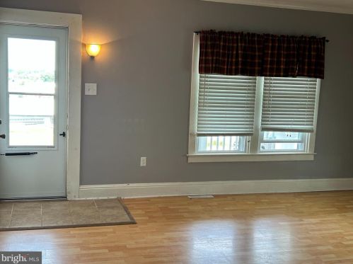 1404 Poplar Ter, York, PA 17404-5627