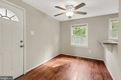 8902 Albert Stewart Ln, Silver Spring MD 20910-1949 exterior