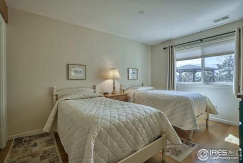 2402 Ponderosa Hl Rd, Lyons CO 80540-8432 exterior