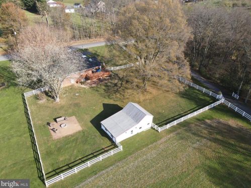 8514 Myersville Rd, Middletown MD  21769-8617 exterior