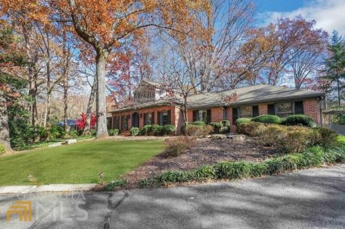 4175 Harrogate Dr, Atlanta GA  30327-3624 exterior