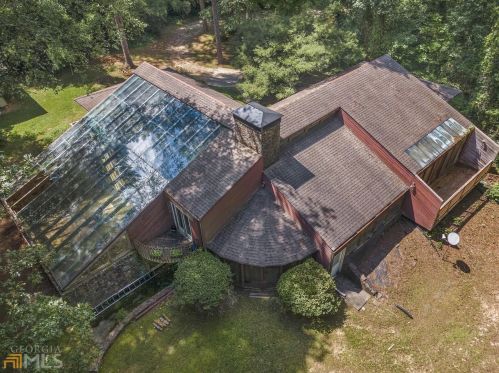 2251 Colonial Oak Way, Stone Mountain, GA 30087-3673