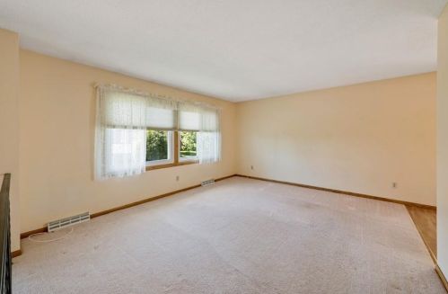4276 Bridgewood Ter, Saint Paul MN  55127-7805 exterior