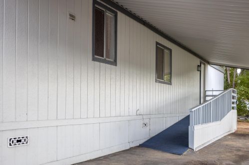 351 Bradley Ave, El Cajon, CA 92020-1207