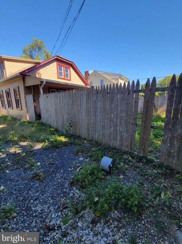 1123 Harrisburg Pike, Carlisle PA  17013-1618 exterior