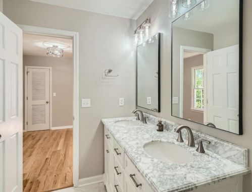 3113 Castaway Ln, Atlanta GA  30341-4620 exterior