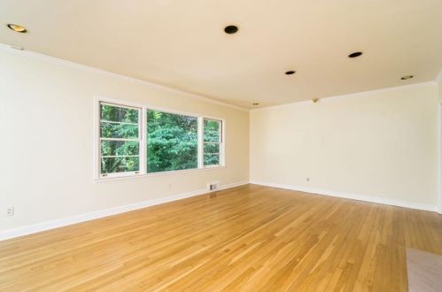 1285 Moores Mill Rd, Atlanta GA  30327-1429 exterior