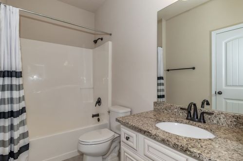 2006 Highgrass Ct, Evans GA 30809-7082 exterior