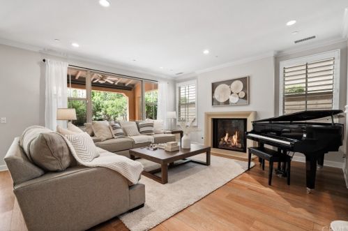24 Constantine, Irvine CA  92620-3547 exterior