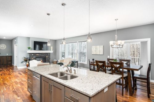 4966 Trails End Dr, Duluth MN  55811-3688 exterior