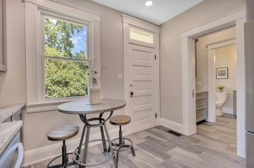 1912 Delaware Ave, Cincinnati OH  45212-3621 exterior