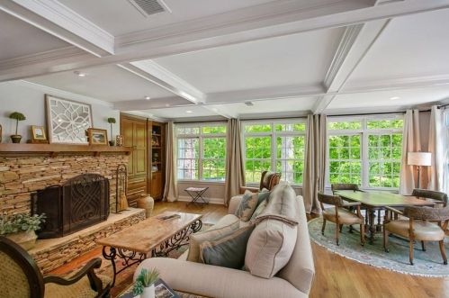 4581 Elizabeth Ln, Atlanta GA  30339-5323 exterior
