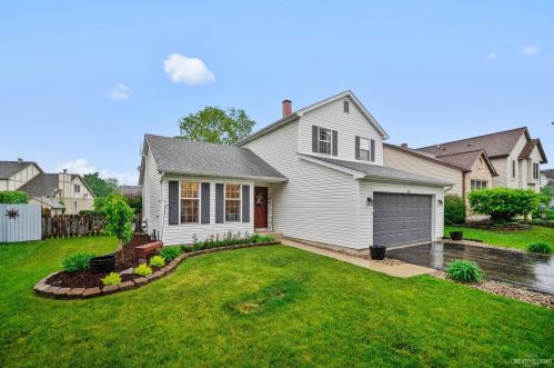 561 Adare Rd, Hanover Park, IL 60103-1930