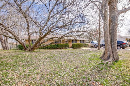 2502 Pecan St, Commerce, TX 75428-3519