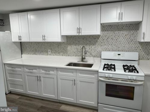 1237 13th St, Philadelphia, PA 19147-4502