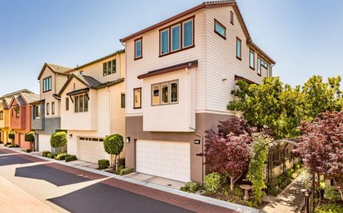 3527 Alma Village Cir, Palo Alto, CA 94306-2301