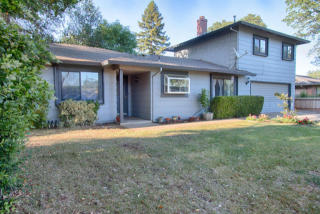20076 Corlee Way, Redding, CA 96002-9716