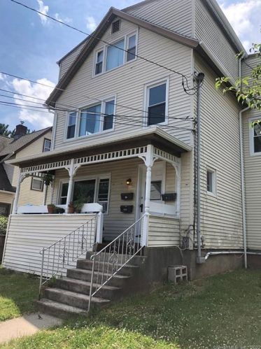 41 Oak St, Middletown, CT 06457-3701