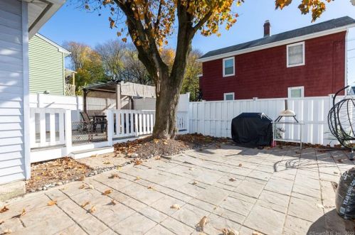 57 Hawthorne Ave, Derby CT  06418-1101 exterior